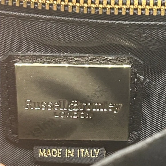 Russell & Bromley Chic Black Quilted Leather Chain Strap Crossbody Bag Purse 🌺🌺 - Picture 6 of 8